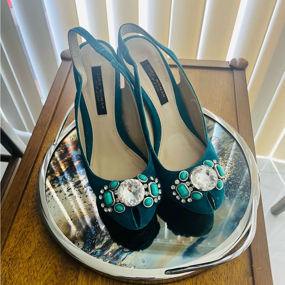 Gorgeous ZARA High heels perfect condition like new